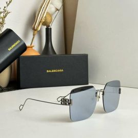 Picture of Balenciga Sunglasses _SKUfw53060592fw